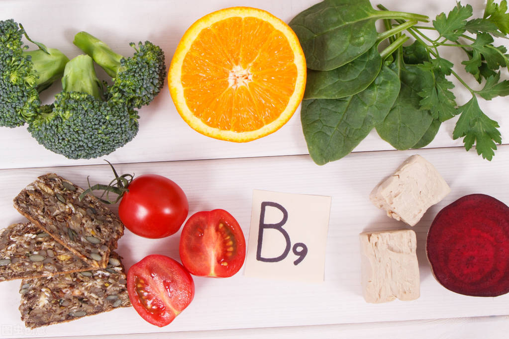 高血压为什么要补叶酸和维生素b12,高血压病人补充叶酸应0.4还是0.8