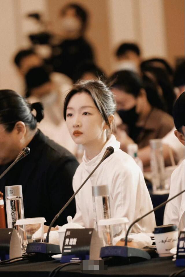 鍛ㄥ啲闆ㄨ鍑┈鎬濈函,鍛ㄥ啲闆ㄥ洖搴斿唴娑甸┈鎬濈函