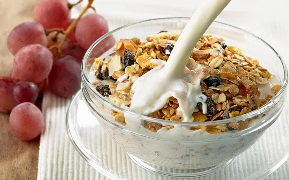 王之者足球培训中心龙华店,深圳王之者足球培训中心