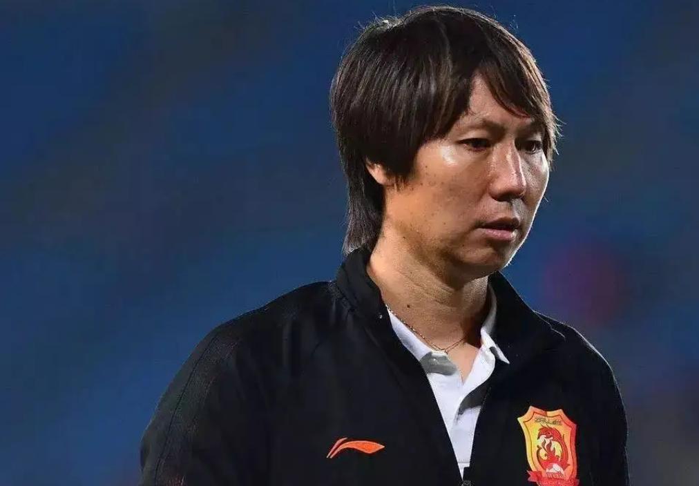 李铁后院起火，老乡曾举报其打5场假球，导致大连冲超推迟两年