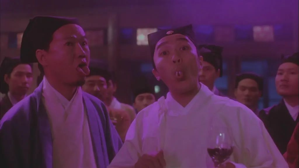 平平无奇一张合照，里面这个竟然价值百万！