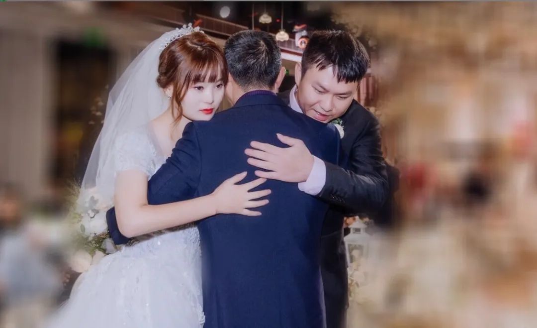 给你们分享婚礼最感动的时刻,每一场婚礼都应该这样美好而幸福