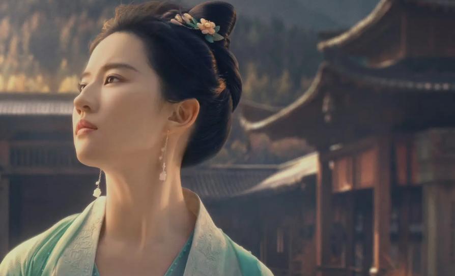 刘亦菲评价林允演技,刘亦菲林允对比