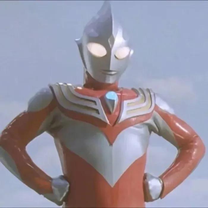 c罗与迪迦奥特曼,论c罗