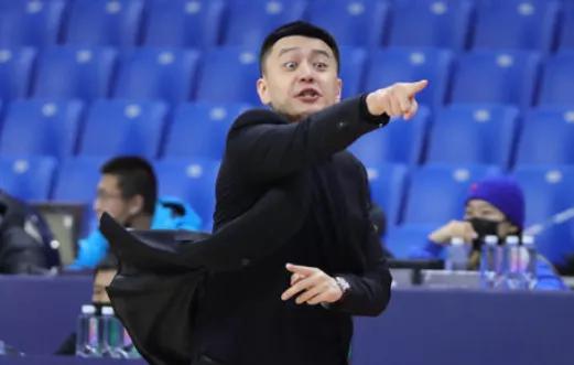 辽宁北控最后一球八秒违例了么,8倍镜猛龙绝杀视频