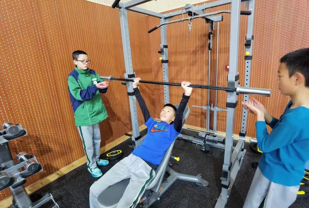 喜报足球,足球队夺冠喜报