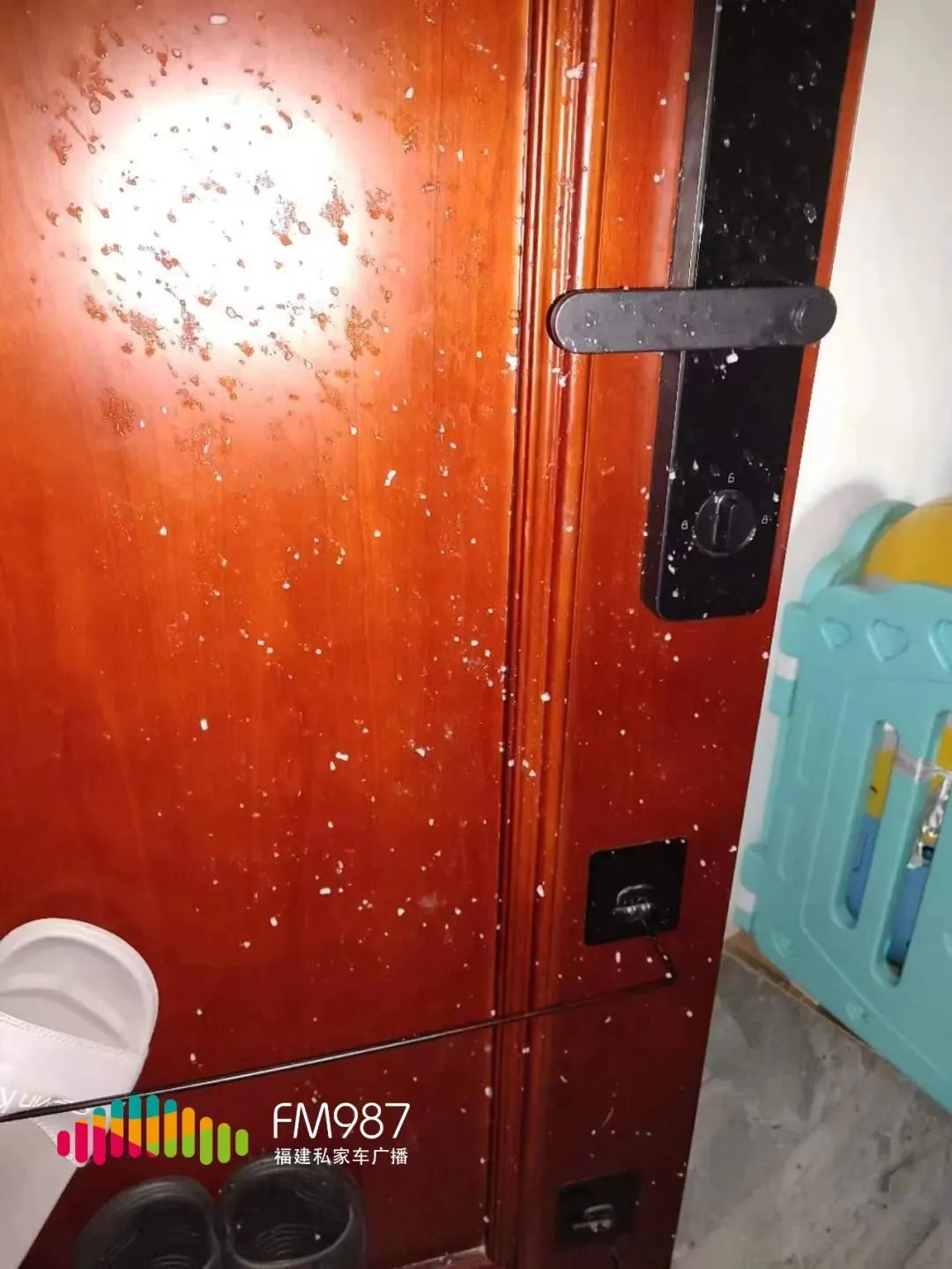 电压力锅煮饭到一半突然爆气,电压力锅煮饭发出要爆炸的声音