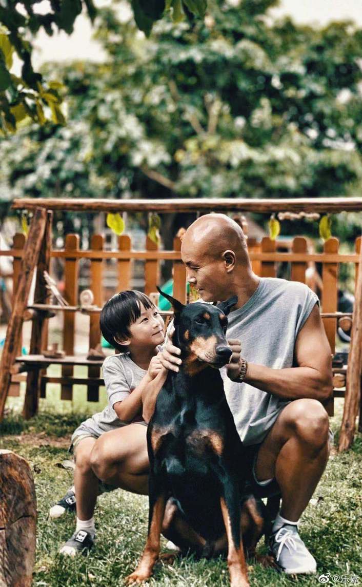 乐嘉美国矿泉水,乐嘉美国买的矿泉水