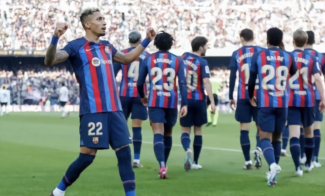 足坛精彩一夜曼城利物浦上演绝杀,2013年16强皇家马德里vs曼联