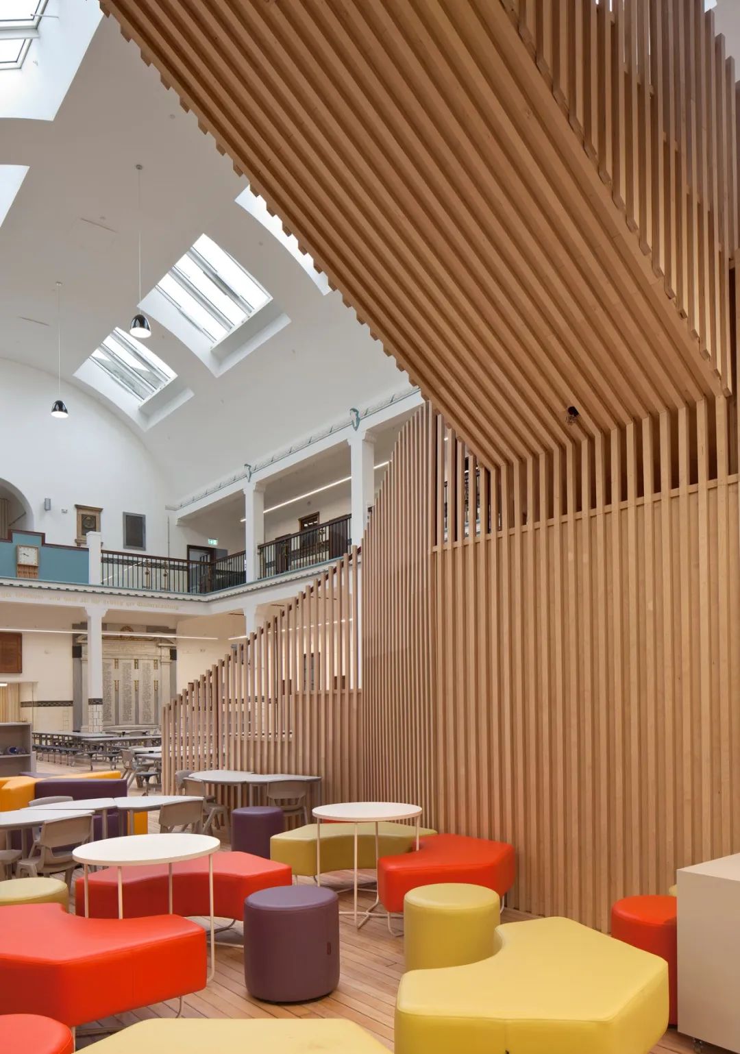 历史遗产的天然教科书｜建在百年历史保护区的学校合集