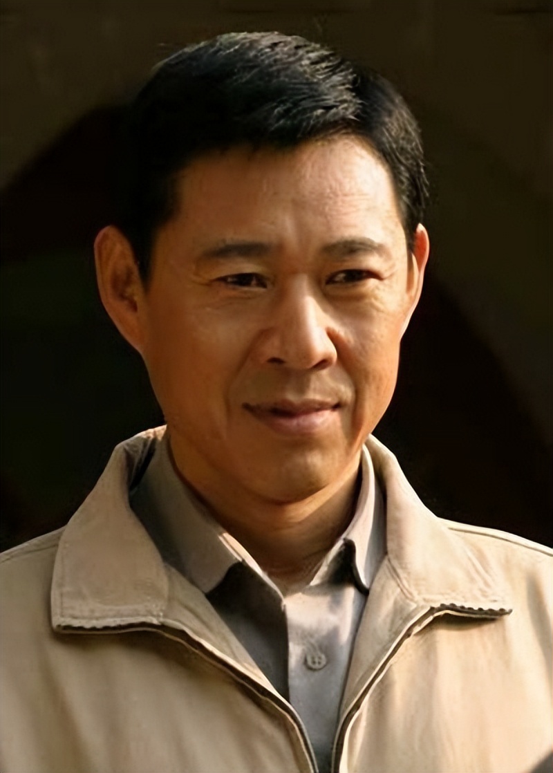 殷桃年轻时颜值巅峰,殷桃回眸一笑百媚生