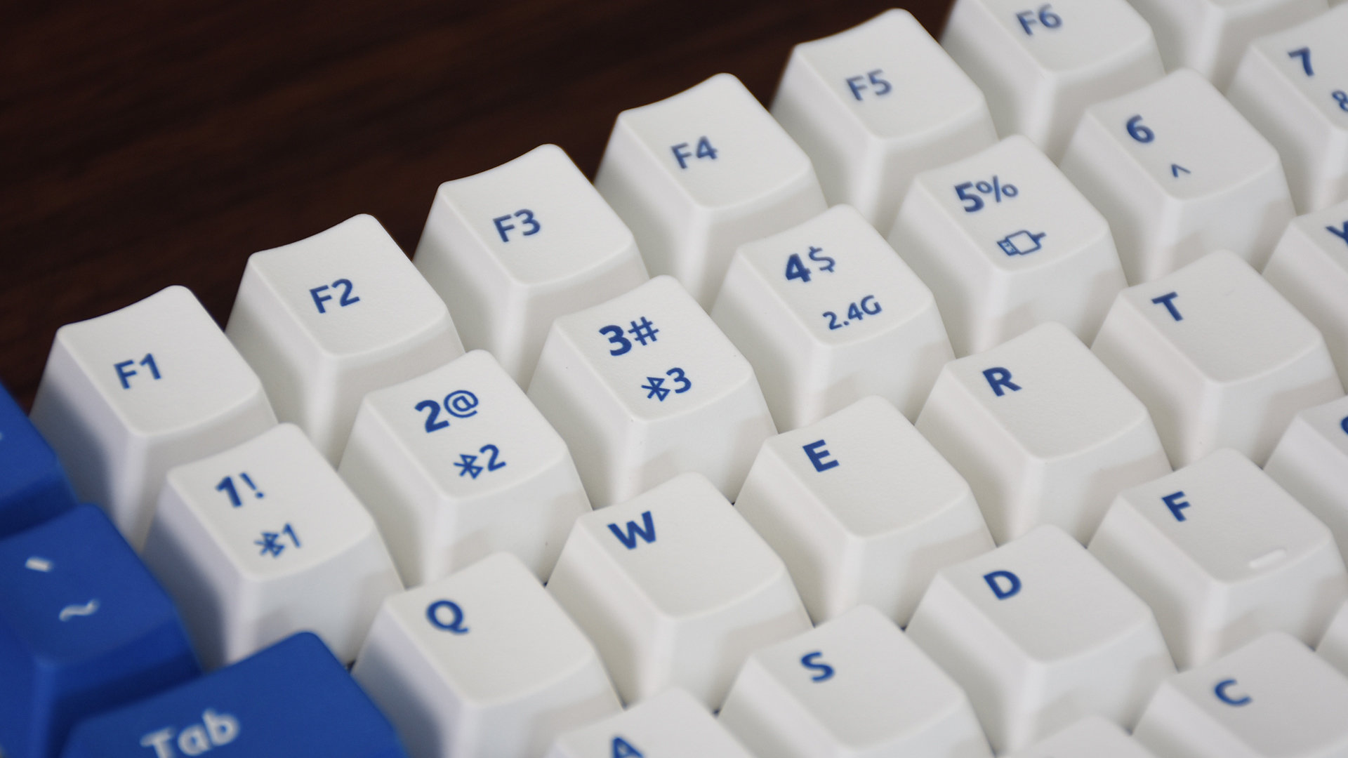 雷柏estar联名键盘设置灯光,雷柏estarpro秋季赛