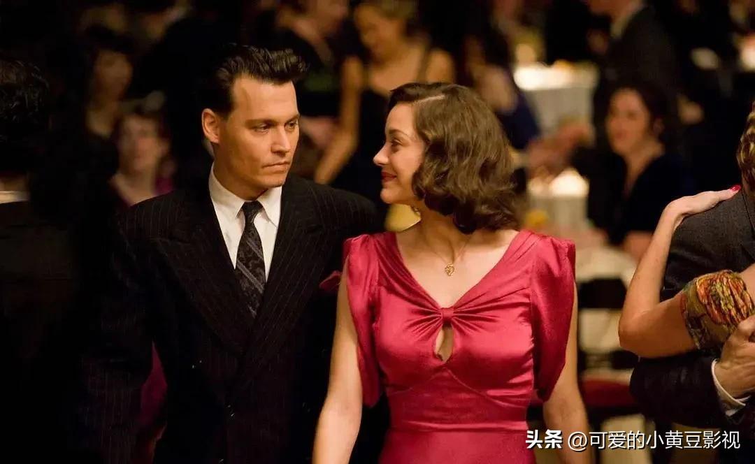 为艺术献身,大尺度出演作品,这朵野性的法国玫瑰,美的惊心动魄