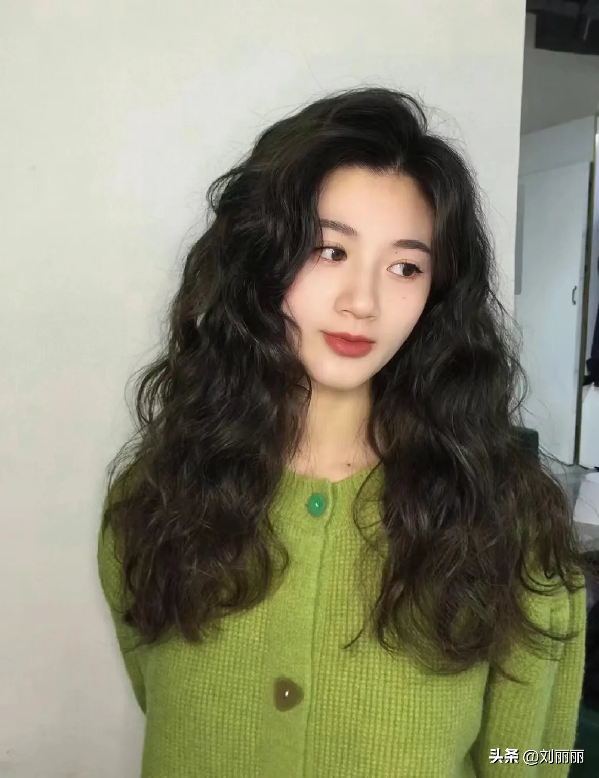 2023年最流行的发型年轻时尚,最新发型女2023流行发型