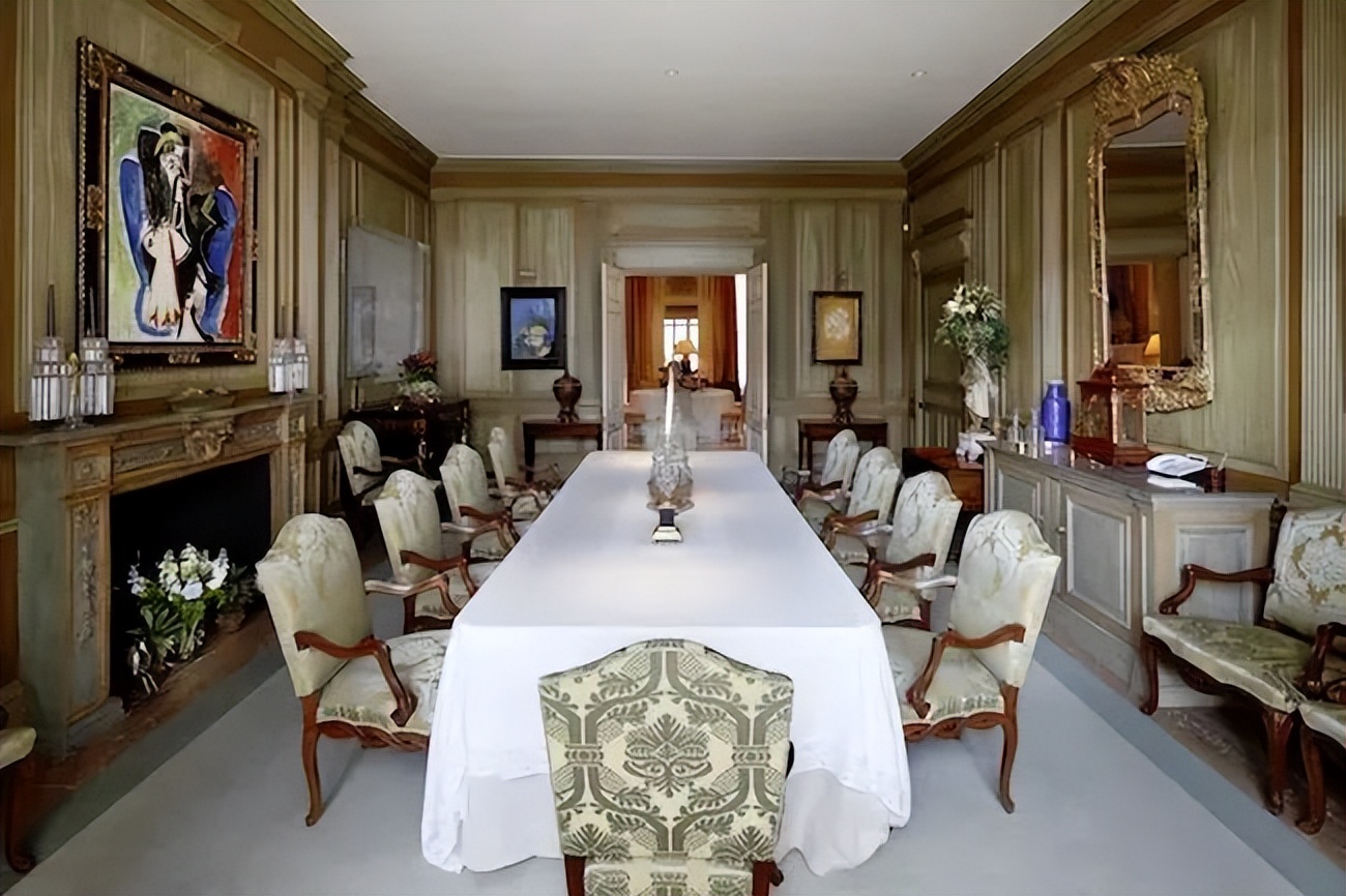 伊丽莎白·泰勒的珠宝最后给了谁,伊丽莎白泰勒和奢华珠宝