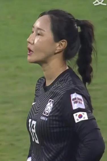 韩国女足门将金正美哪年入选女足,韩国女足门将金正美图片写真