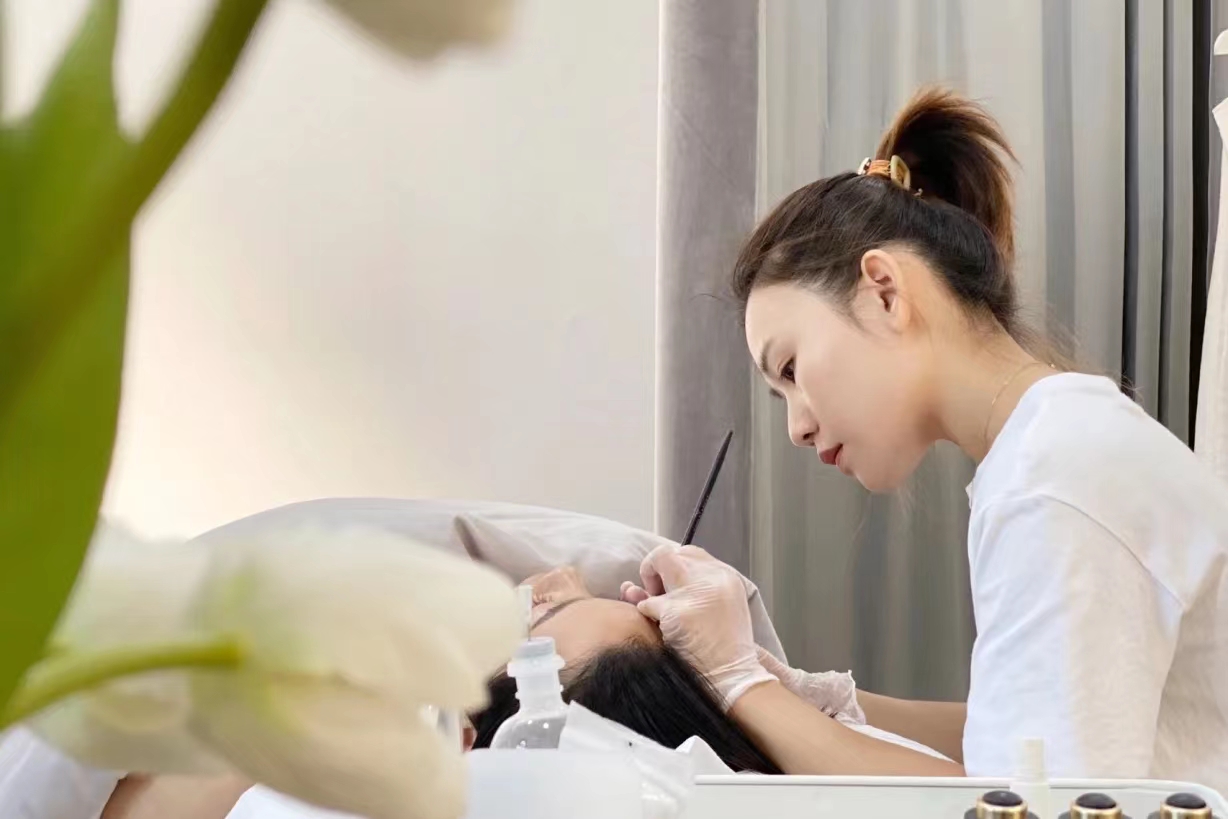 学纹绣哪里好国内十大纹绣机构,哪家学校学纹绣好