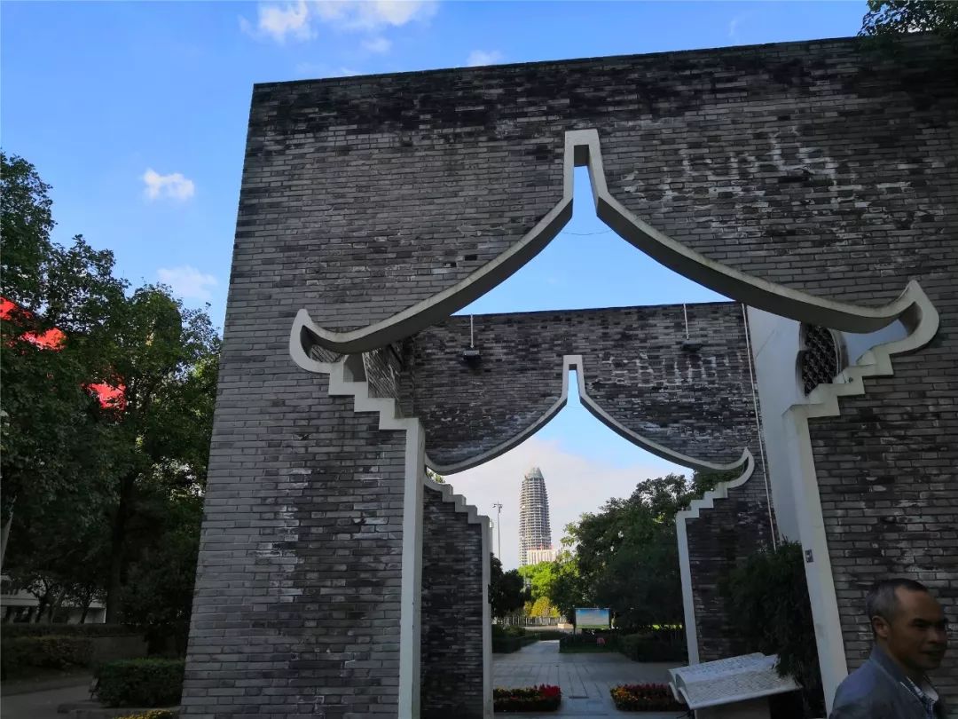 宁波市有啥好玩的景点推荐一下,宁波附近免费旅游景点推荐自驾游