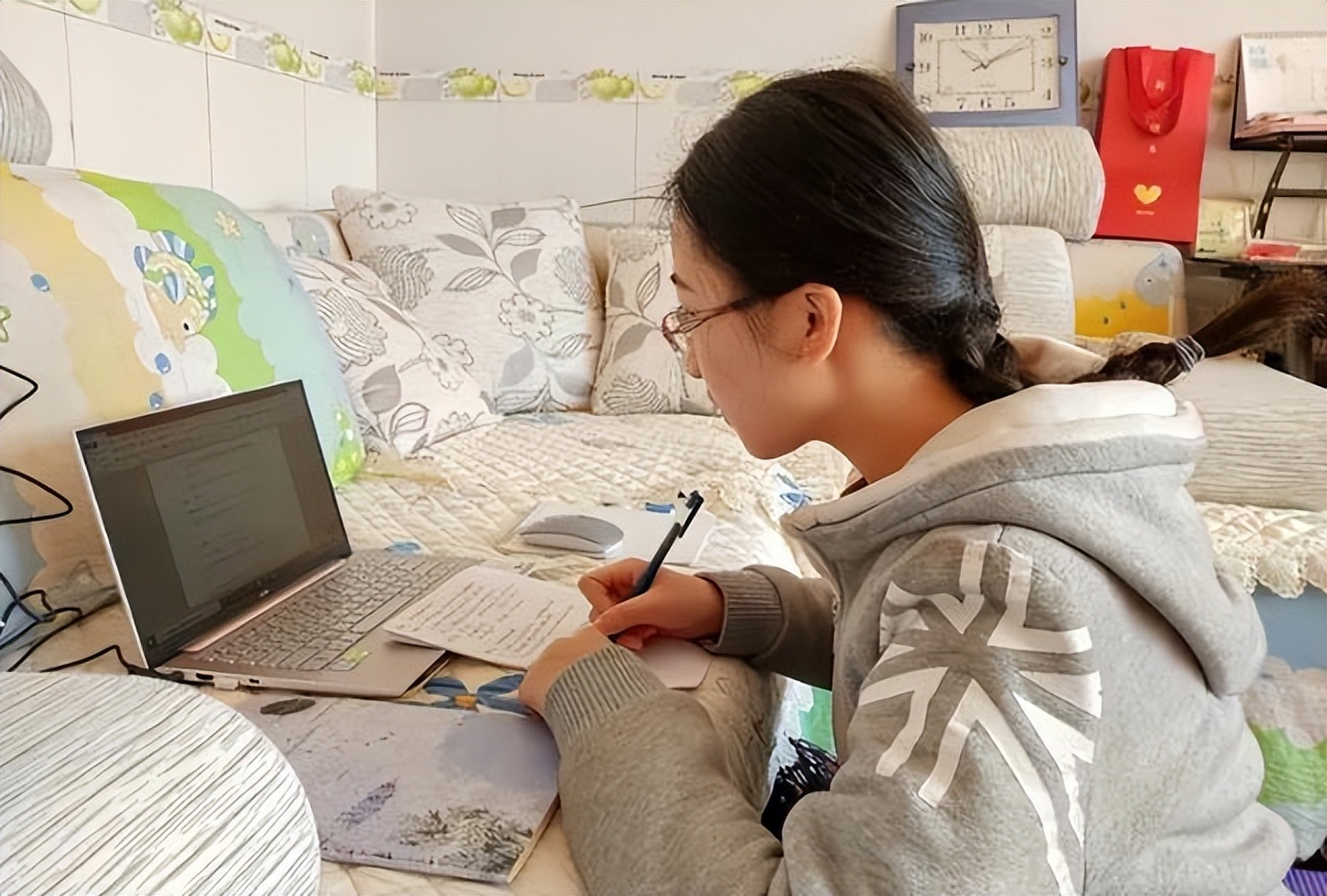 95后辞职设计院做保安,95后女孩从设计院辞职去当保安