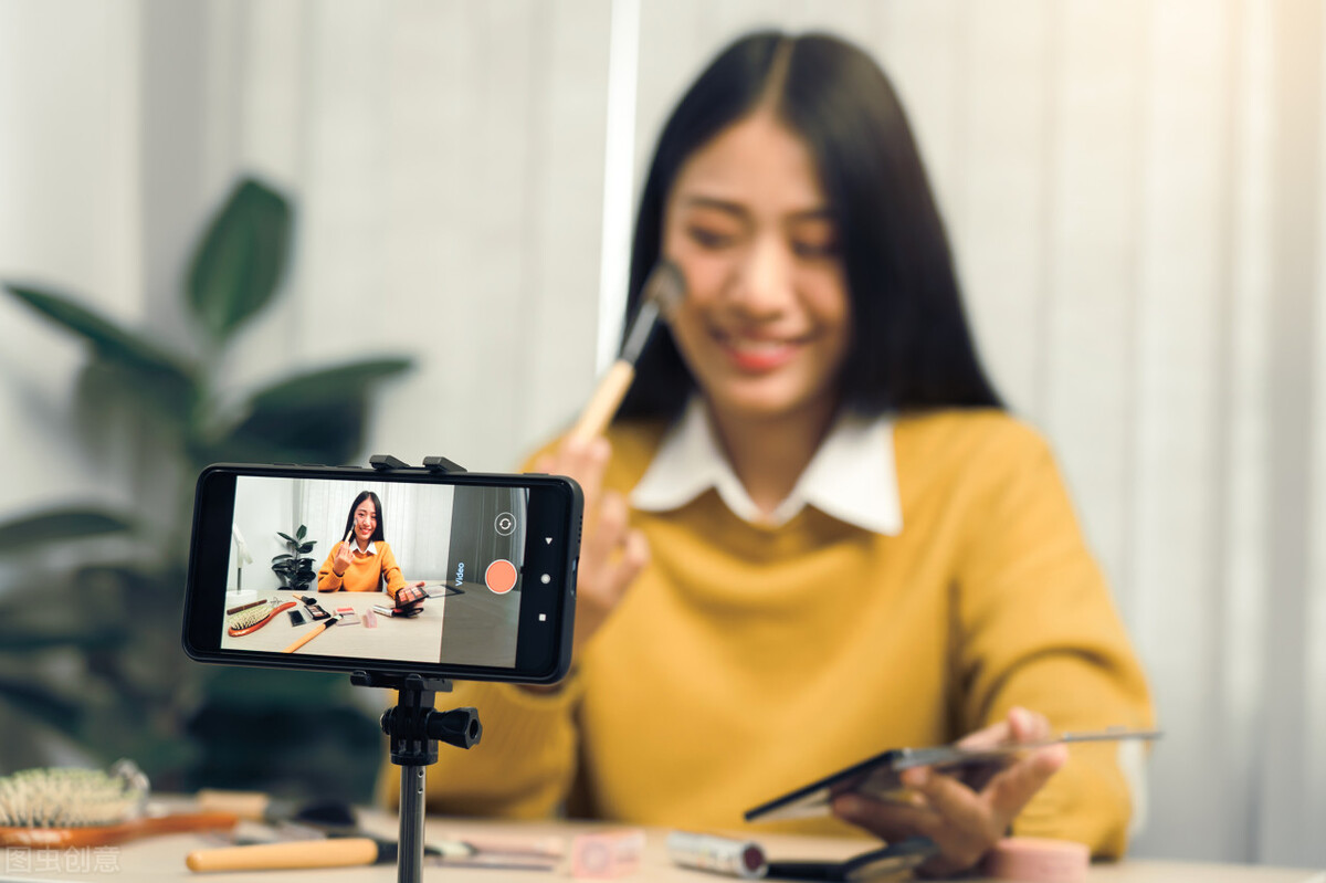 网络直播求打赏骗钱案例,直播诱骗打赏会被判刑么