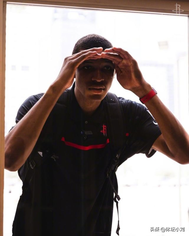 火箭4号向上交易,火箭新秀4号签