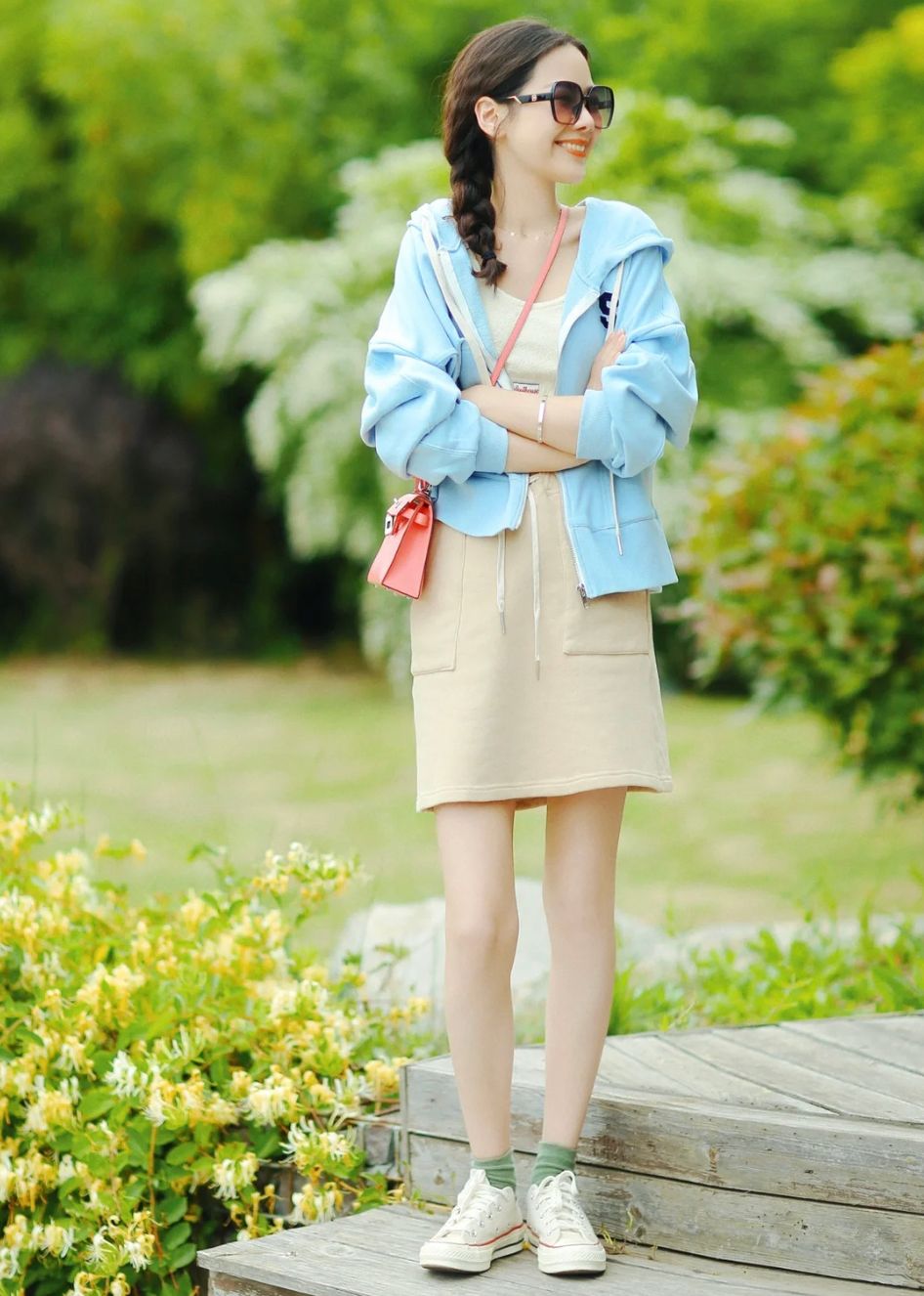 你真的知道卫衣怎么穿搭吗,为什么你穿卫衣像大妈