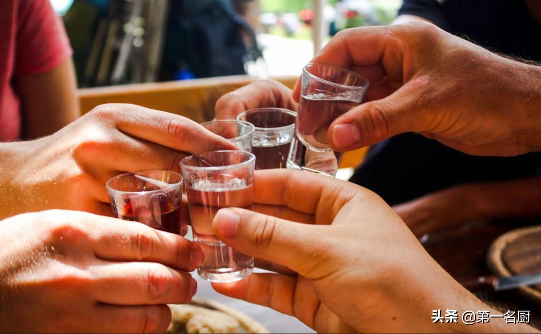 如何避免酒局上敬酒紧张,酒局上轮到你敬酒怎么办