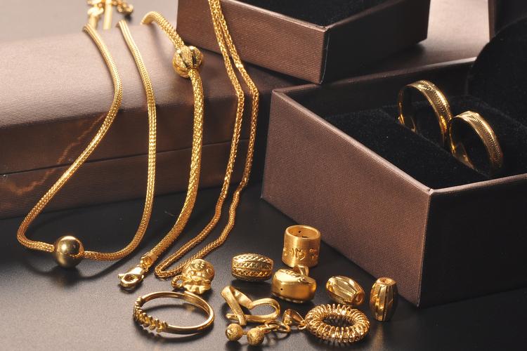 一口价金饰和论克计算有什么区别,买金饰是按克买还是一口价好