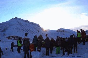 北极圈极夜生活,北极圈的极夜生活