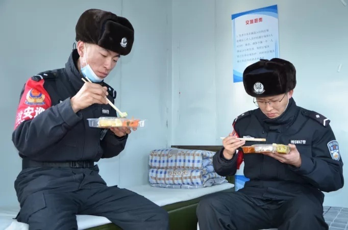 【守护万家平安】黑龙江东宁：民警的除夕24小时