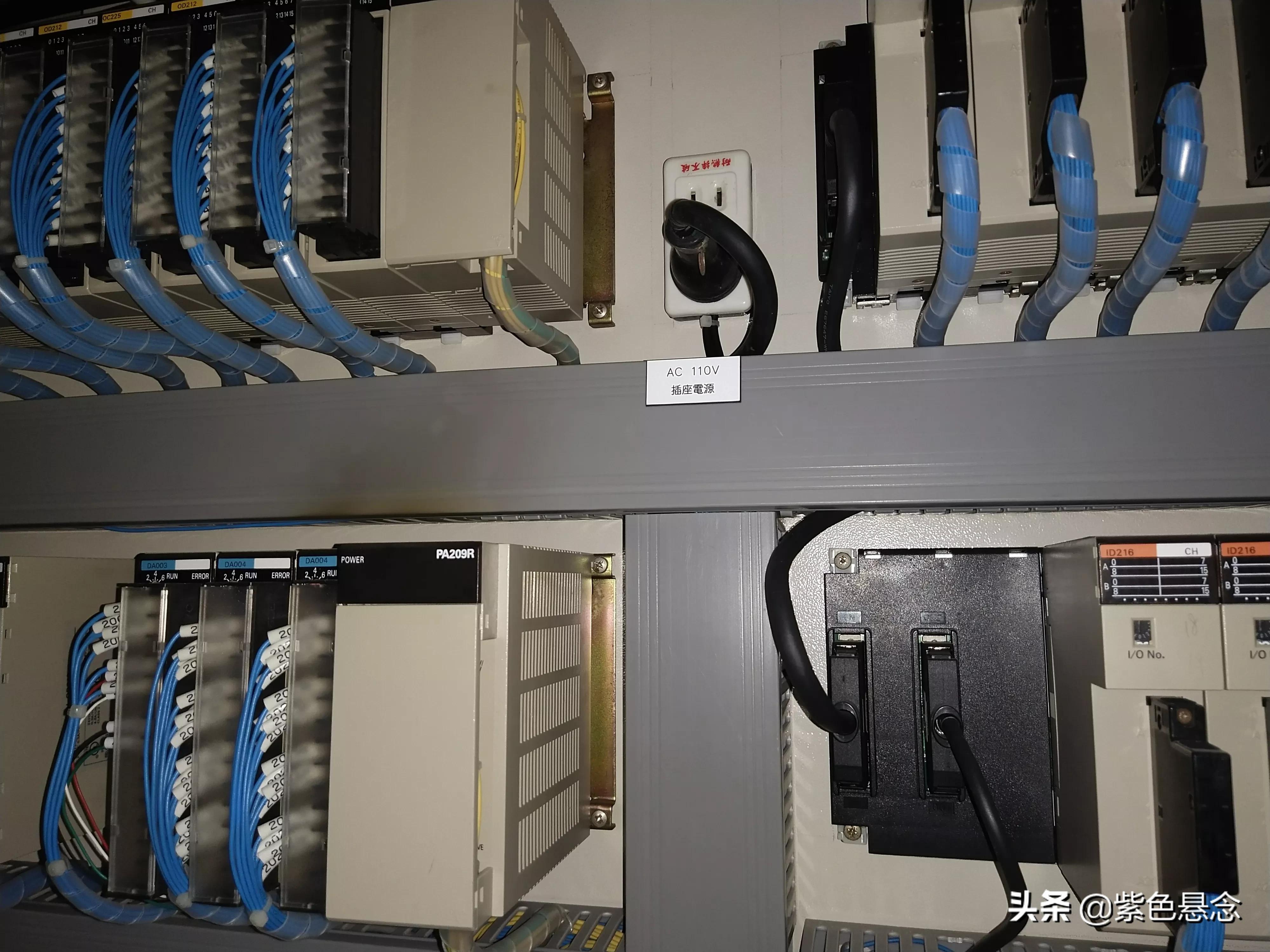 电工常识一般用多少伏的电压,电工三相电压知识点