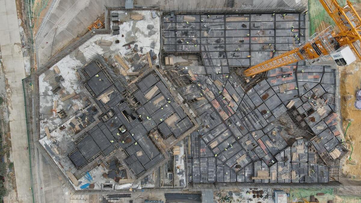 美国“紧张”？中国实力爆发，英政客提醒，韩媒：中国无可替代