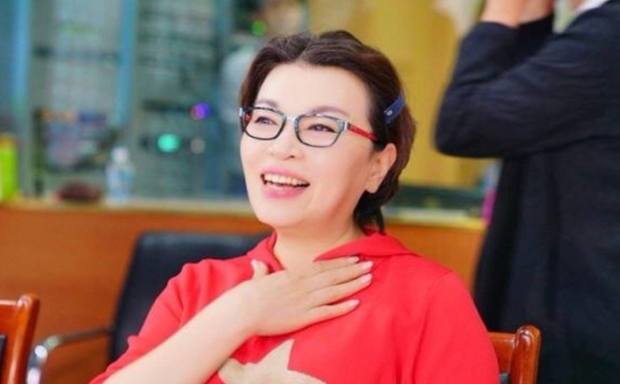 央视主播李瑞英儿子坠楼后续,央视主播李瑞英儿子坠楼