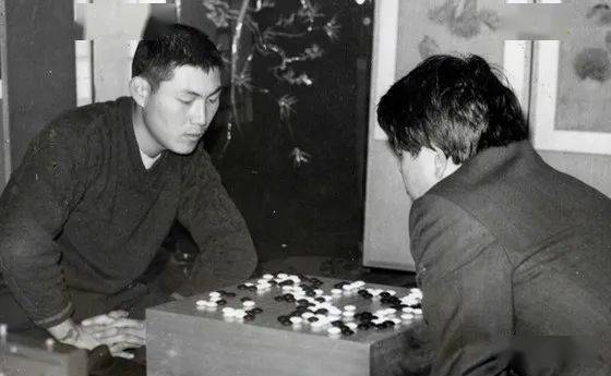 曹薰铉李昌镐李世石合影,围棋名局讲解李世石vs申真谞