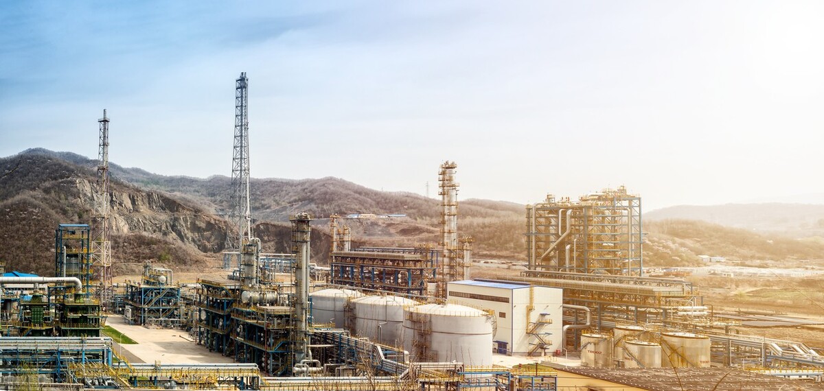 欧盟限定俄罗斯油价解读 (欧盟为什么能控制俄罗斯油价)