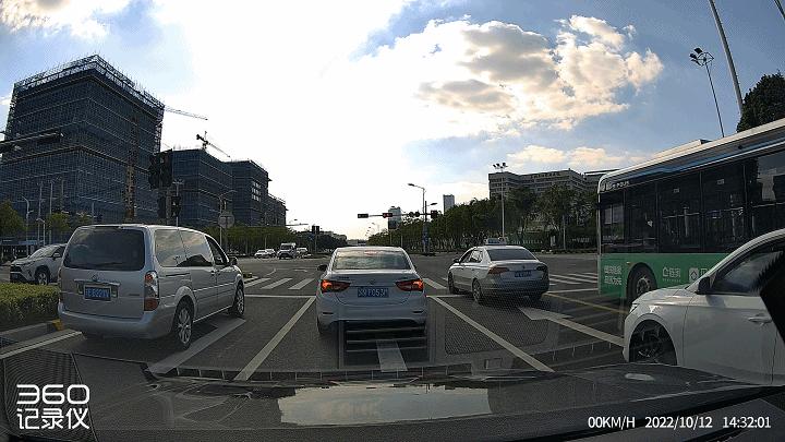 4k的行车记录仪,4K行车记录仪4寸