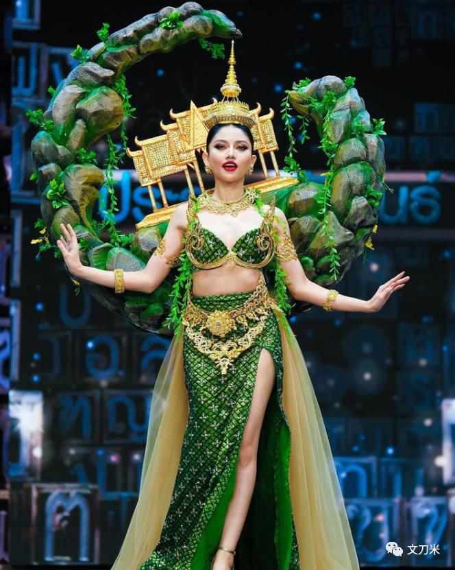 恐怕是地球最抓马的时装秀|MetGala小意思