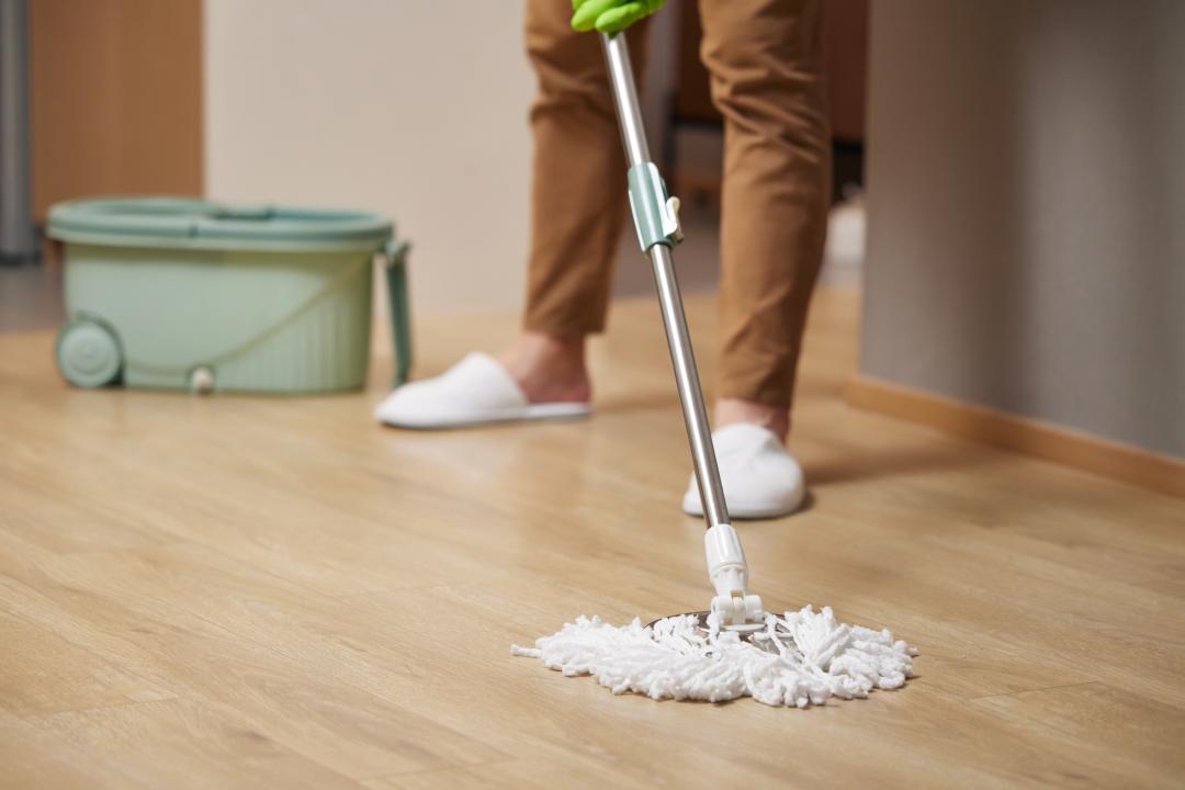 木地板全屋通铺失败案例,全屋通铺木地板起拱了怎么处理
