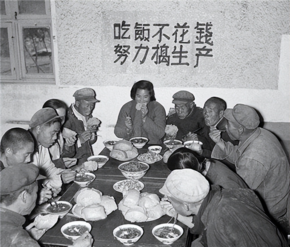 70年代下馆子的人现在是什么水平,70年代下馆子大概多少钱