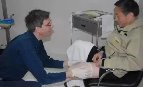 如果登顶珠穆朗玛峰有什么奖励,假如登顶