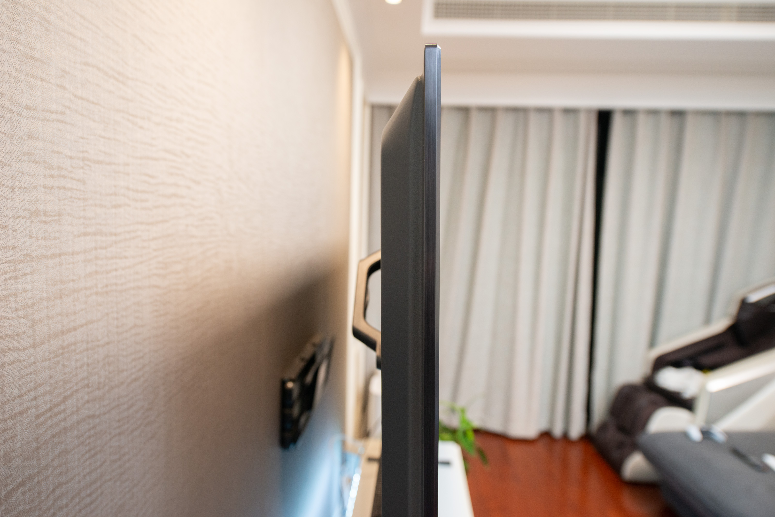 碎屏的电视机,家里电视碎屏了