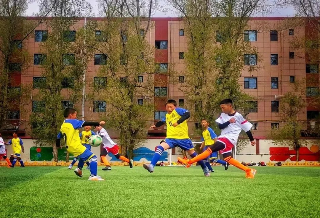 今日赛场比赛直播,今日早场赛事大全