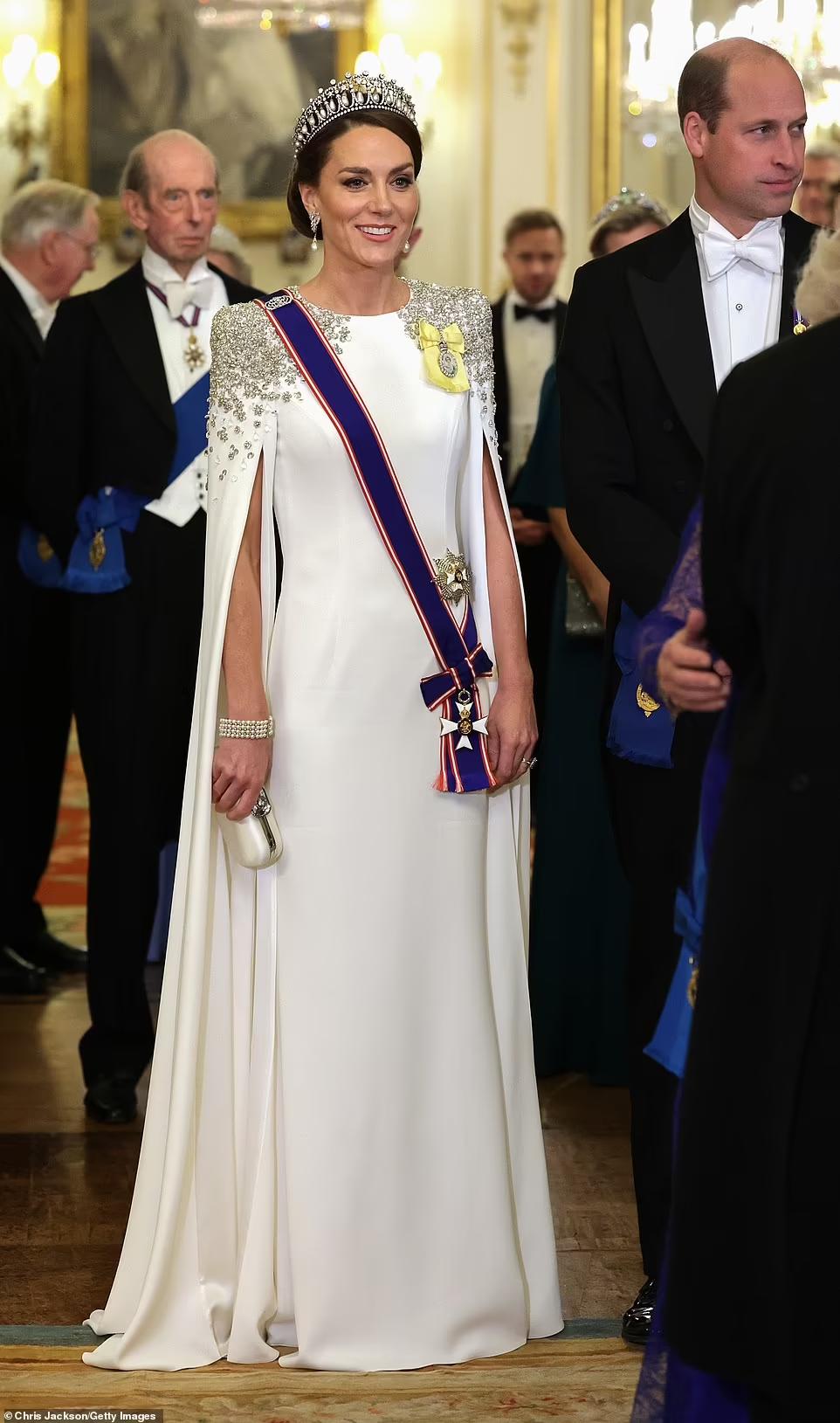 英国皇室公主夏洛特公主近照,英国王室夏洛特公主是谁的孩子