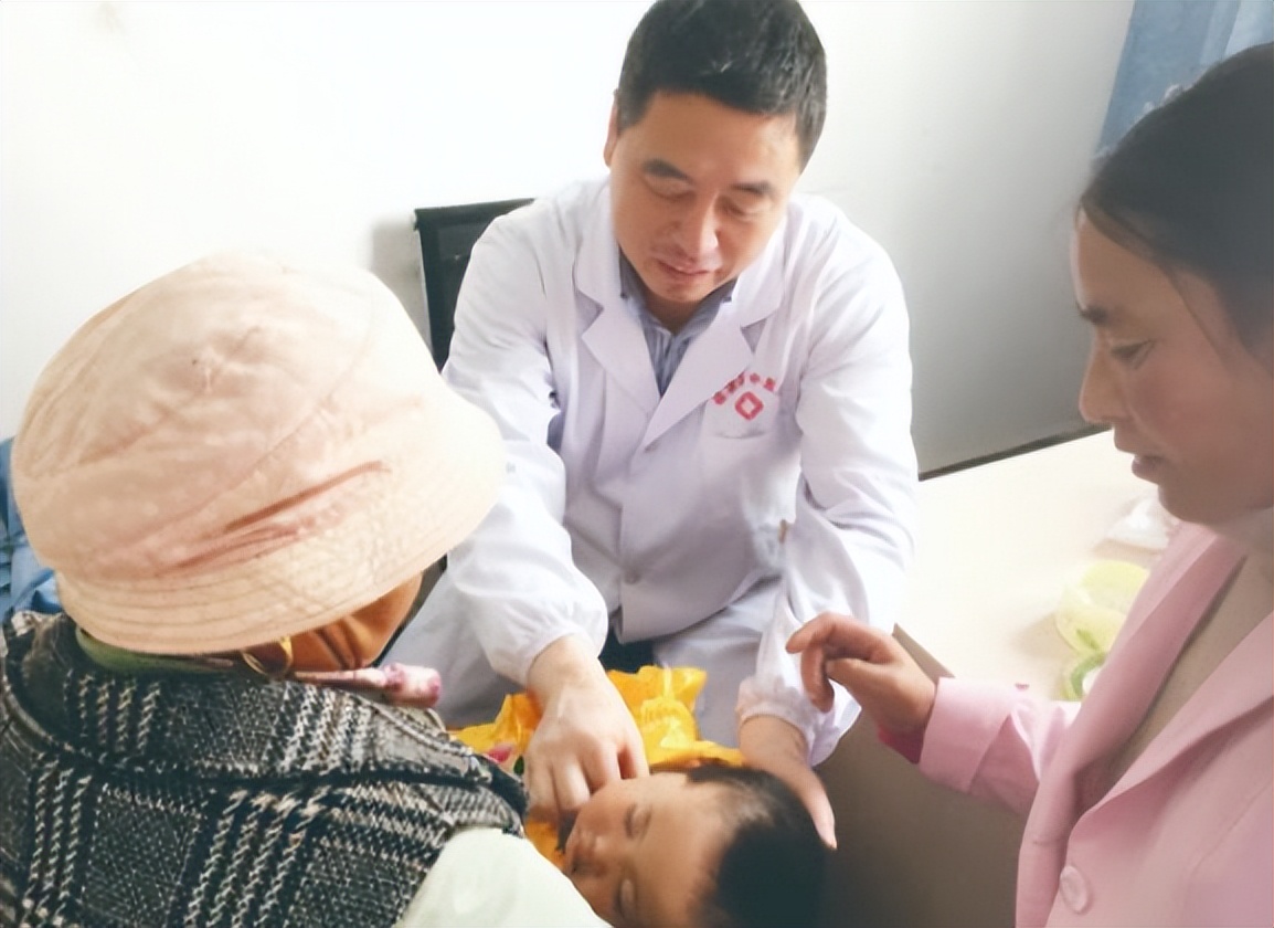 天津市劳模李修强：为藏区留下“带不走的医疗队”