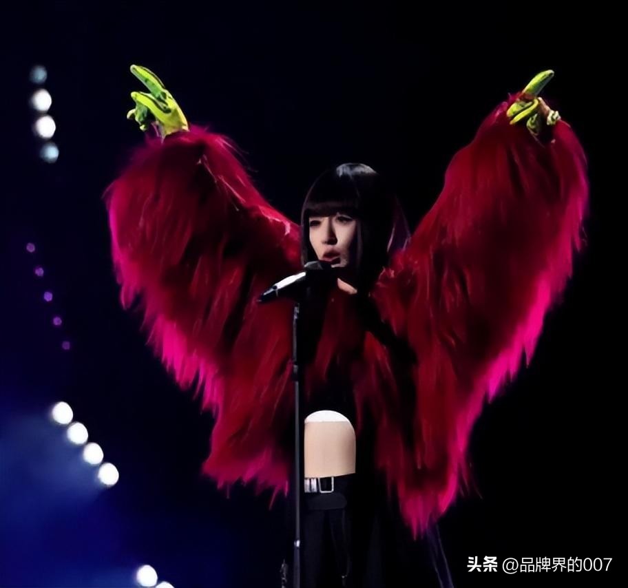 浪姐4日本人美依礼芽竟然人气断层第一？这位日本人到底什么来头