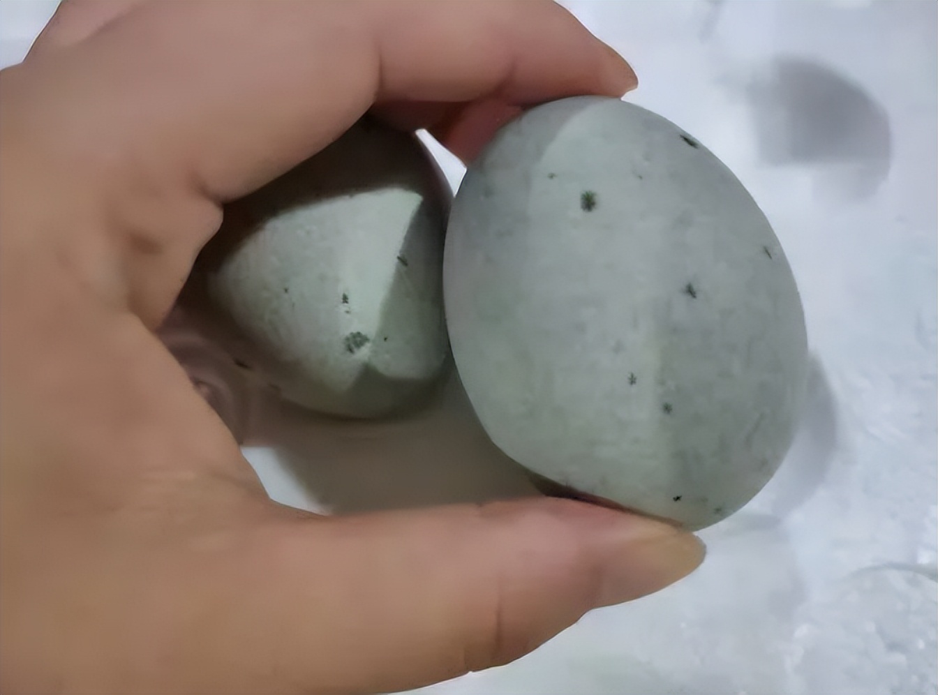 含铅皮蛋和无铅皮蛋的区别,皮蛋里含的铅有多大危害