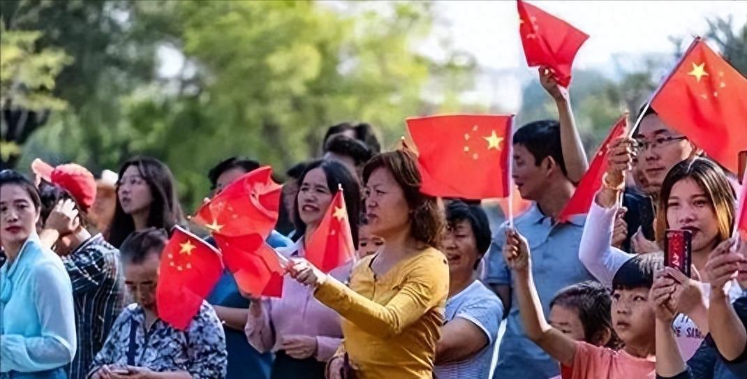 女汉奸袁莉还能回国吗,现代女汉奸袁莉