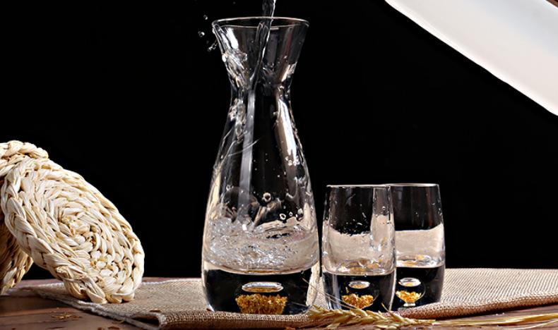 超市买酒安全,买白酒去超市还是去店里送人