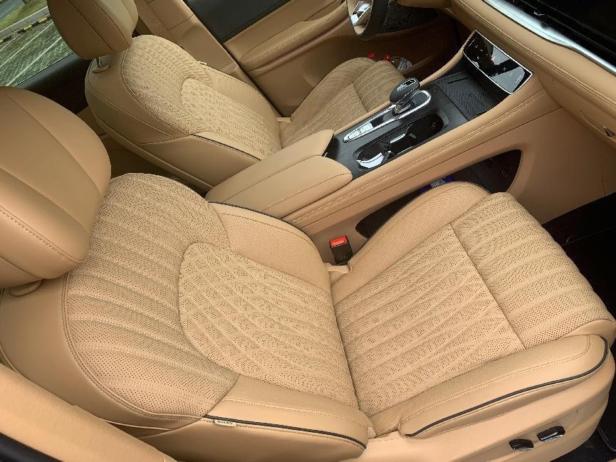 岚图梦想家和丰田埃尔法测试视频,东风岚图增程式suv试驾