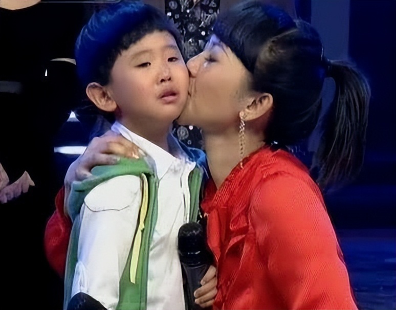 河北籍中央电视台新闻联播主持人,河北新闻联播主持人刘畅